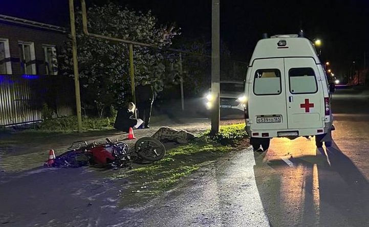 В Ростовской области 16-летний подросток на мотоцикле сбил инспектора ГИБДД