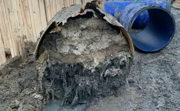 Состояние труб канализационного коллектора в Таганроге. Фото из telegram-канала Андрея Фатеева