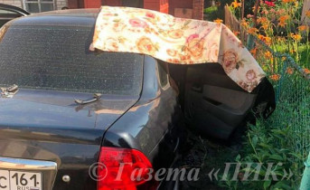 Суд прекратил дело в отношении матери из Ростовской области, обвиняемой в гибели двух дочерей в запертой машине