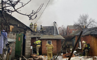 Два человека заживо сгорели в пожаре в Ростове