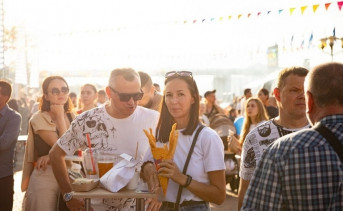 В День города в Ростове состоялся фестиваль уличной еды в парке «Левобережный»