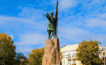 Прокуратура потребовала от мэрии Новочеркасска отремонтировать памятник Ермаку