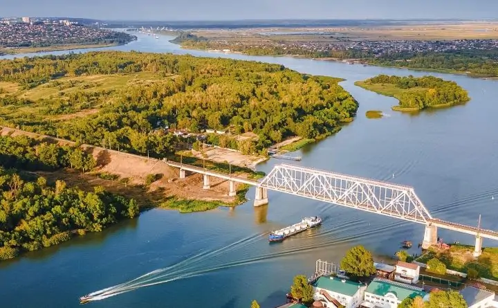 Мост между Ростовом и Батайском. Фото Дениса Демкова