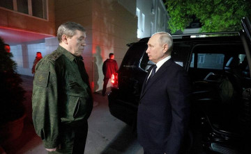 Владимир Путин провёл ночное совещание в штабе Вооружённых Сил РФ в Ростове