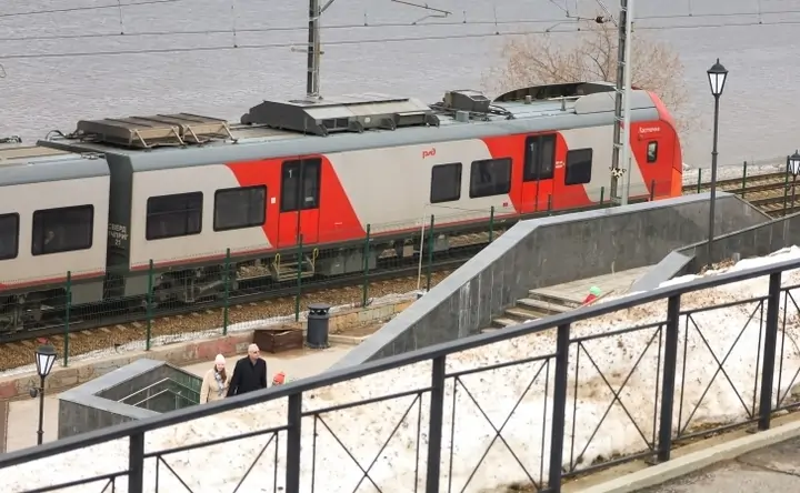 Застрявший поезд в Сочи. Фото Елены Майоровой, «ФедералПресс»