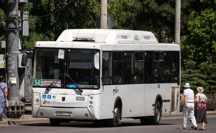 Автобус в Ростове. Фото 161.ru