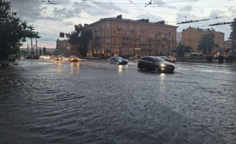 Климатолог объяснил причину сильных и продолжительных ливней в Ростове летом