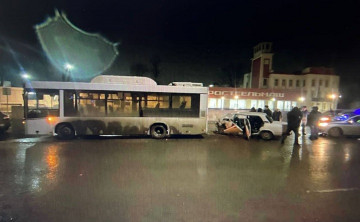 В Ростове в ДТП с пассажирским автобусом погиб человек