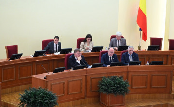 Депутаты Заксобрания Ростовской области поддержали федеральные проекты увеличения налогов на доходы физлиц