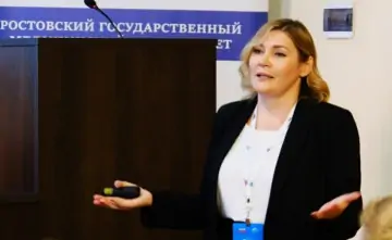 Олеся Старжинская на встрече со студентами РостГМУ. Фото rostgmu.ru