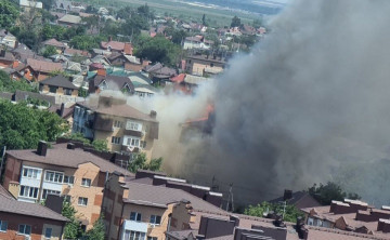 В Батайске на месте сгоревшего многоквартирного дома ввели режим ЧС