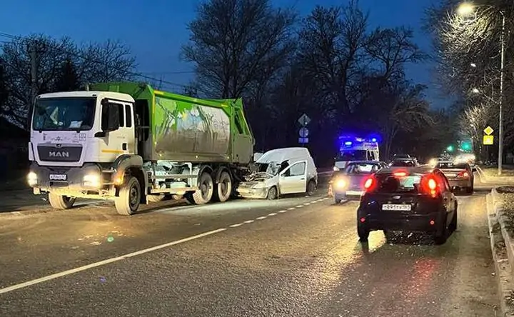 Фото с места ДТП отдела пропаганды регионального УГИБДД