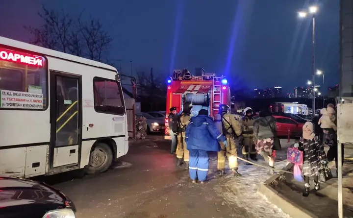 Фото с места ЧП пресс-службы ГУ МЧС по Ростовской области